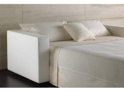 Canapé convertible BK 103 ouvert, couchage sur sommier à lattes