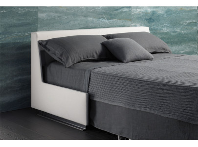 Canapé convertible BK 117 ouvert, couchage sur sommier à lattes