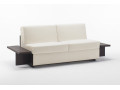 Canapé convertible BK 119 fermé, flancs table de chevet, vue de trois quarts