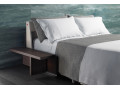 Canapé convertible BK 119 ouvert, flanc table de chevet