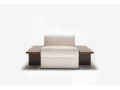 BK 119 B en version fauteuil-lit, tablettes ouvertes