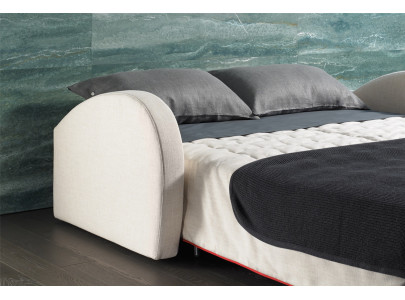 Canapé convertible BK 129 Vintage ouvert en lit double dans une chambre